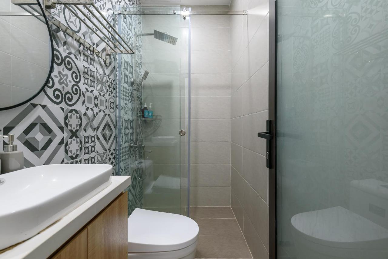 Cozrum Homes - Graceful Corner Хошимин Экстерьер фото
