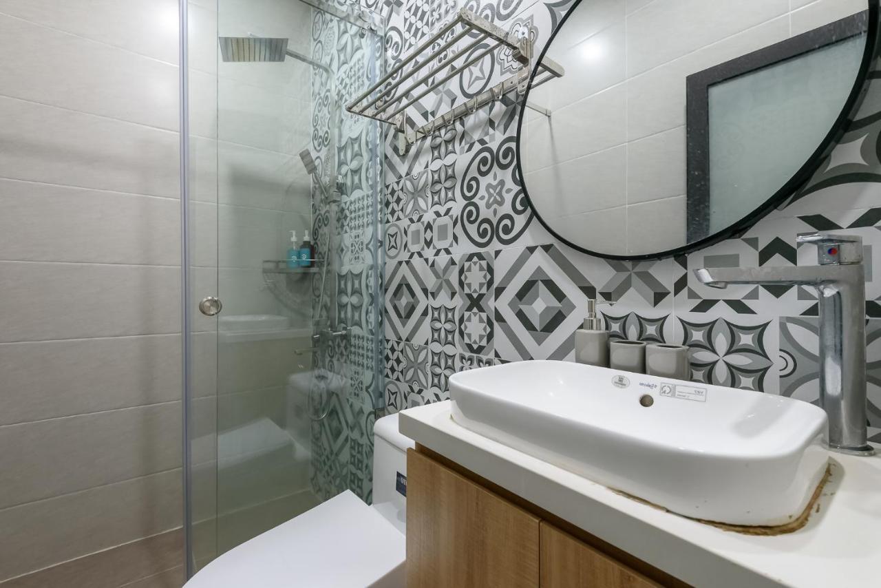 Cozrum Homes - Graceful Corner Хошимин Экстерьер фото